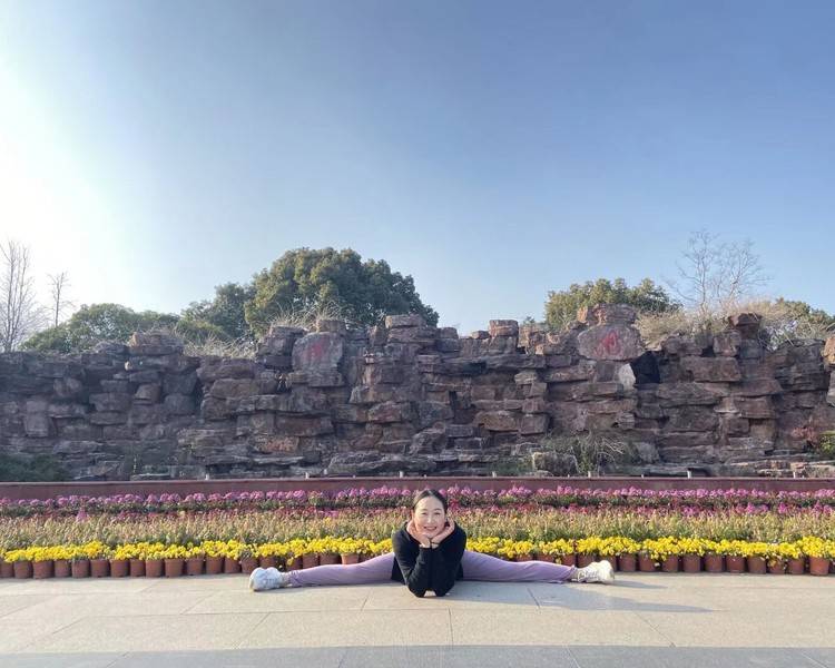 艺人背景图