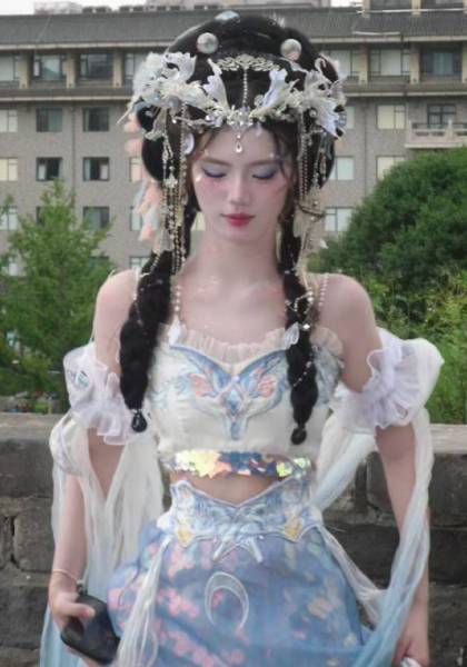 推荐艺人
