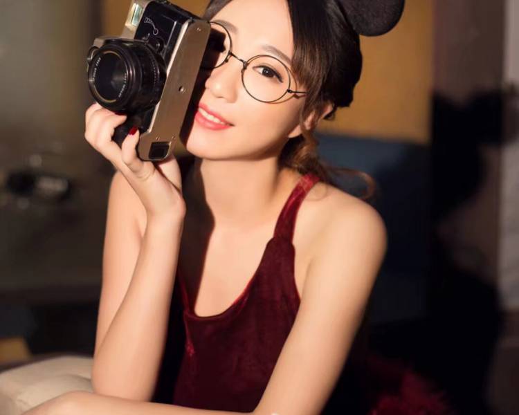 艺人背景图