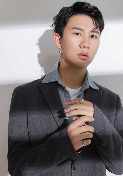 推荐艺人