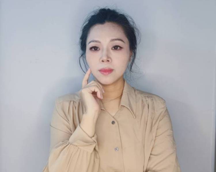 艺人背景图