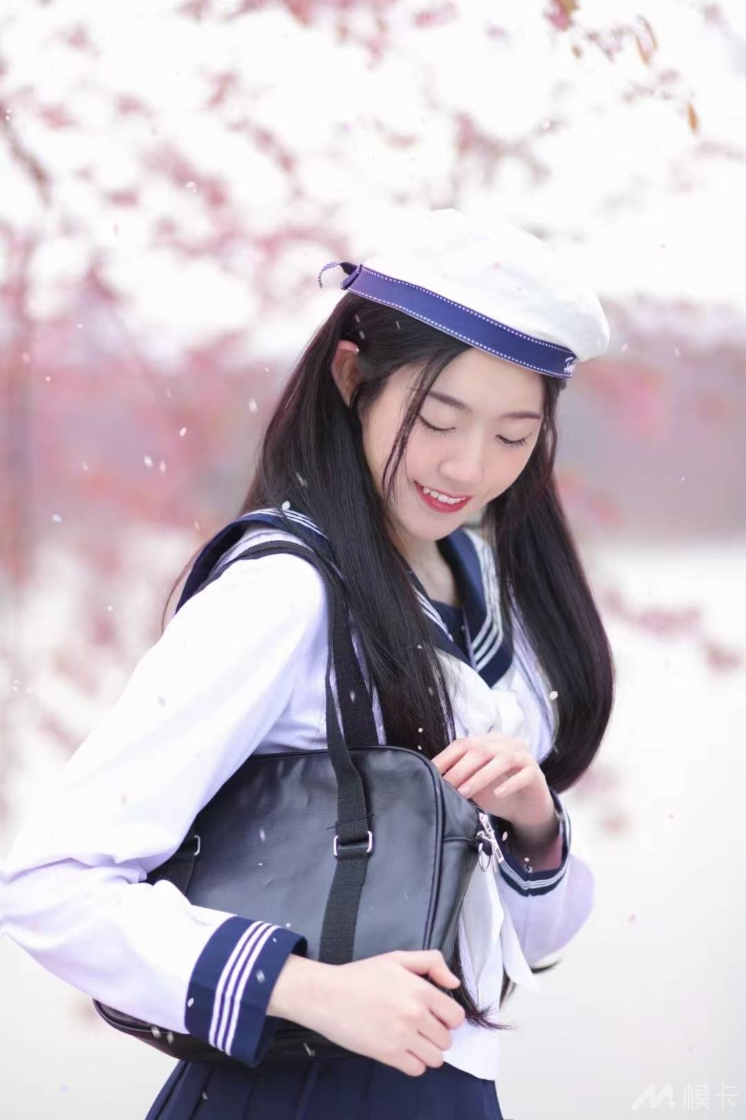 通告图片