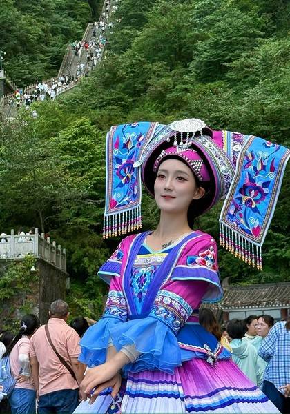 推荐艺人