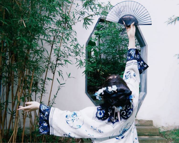 艺人背景图