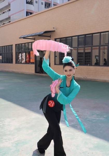 推荐艺人