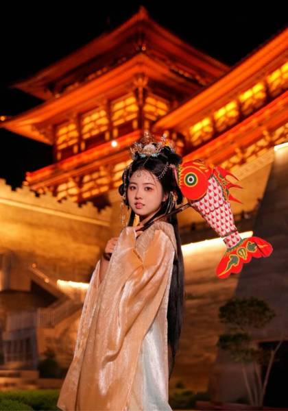 推荐艺人