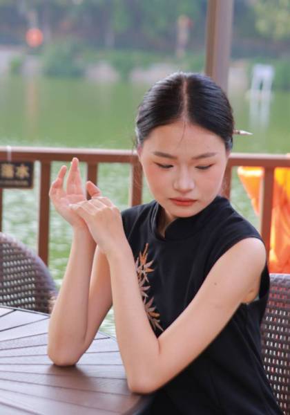 推荐艺人