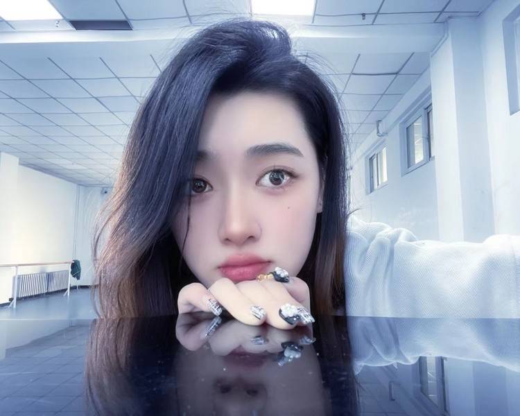艺人背景图