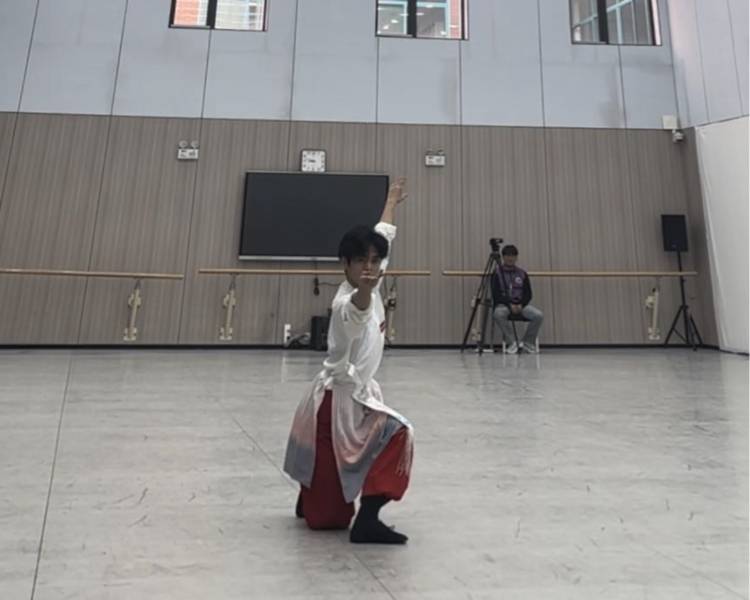 艺人背景图