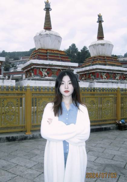 汪嘉一的形象照片