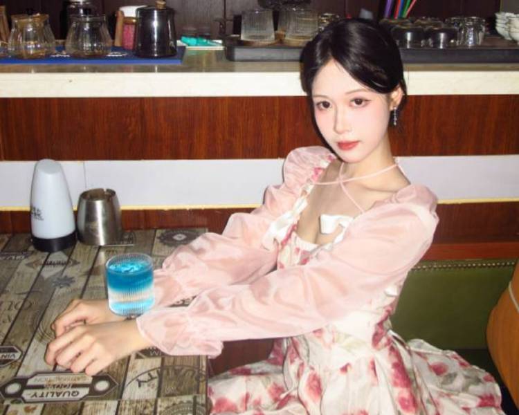 艺人背景图