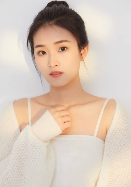 微模卡-专业高清模卡制作_找模特主播演员平台