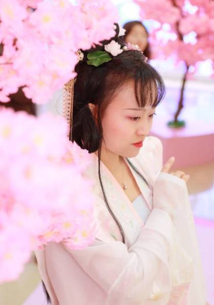 推荐艺人