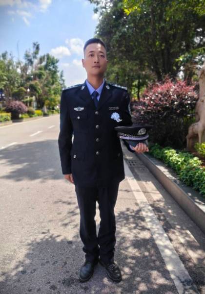 推荐艺人