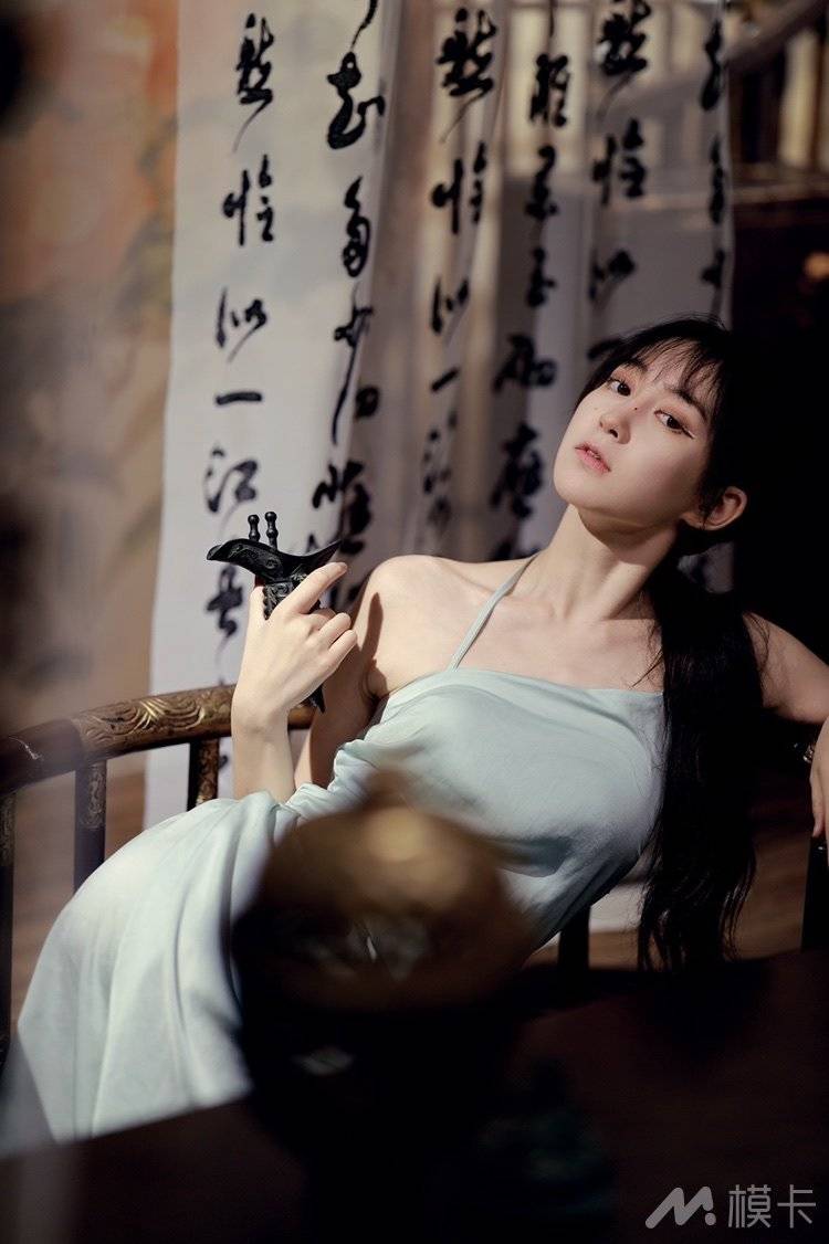 通告图片