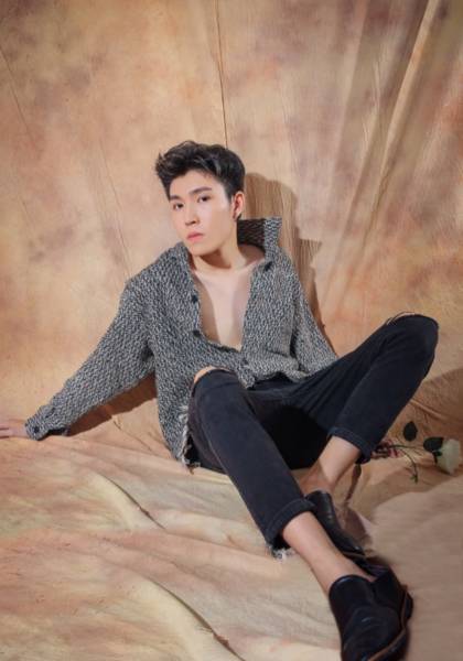 李卓奇
