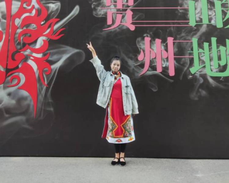 艺人背景图