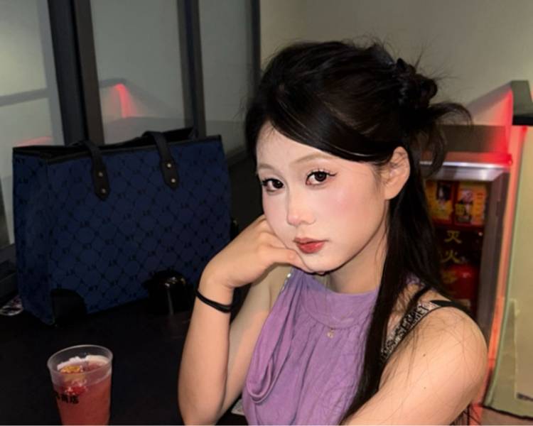 艺人背景图