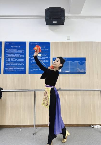 推荐艺人