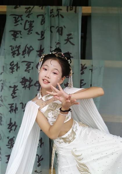 推荐艺人
