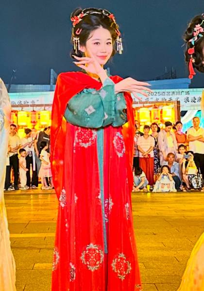 推荐艺人