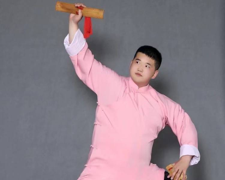 艺人背景图