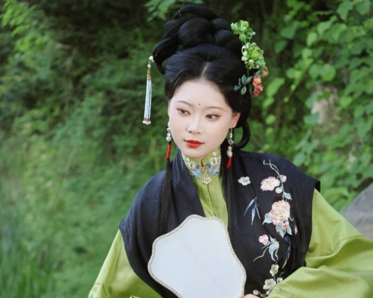 艺人背景图
