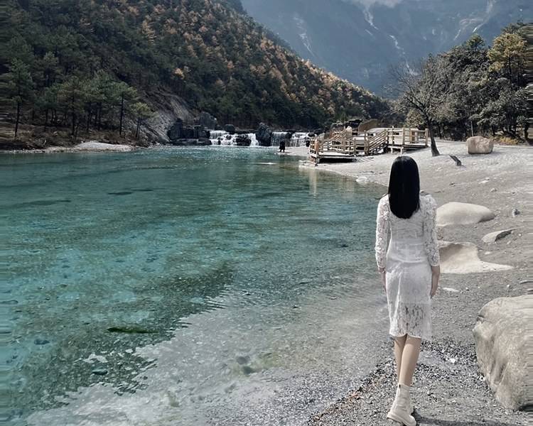 艺人背景图