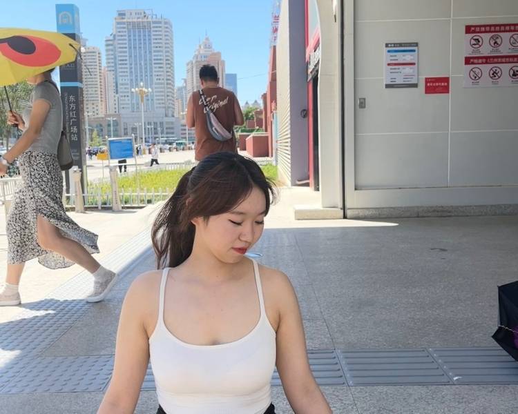 艺人背景图