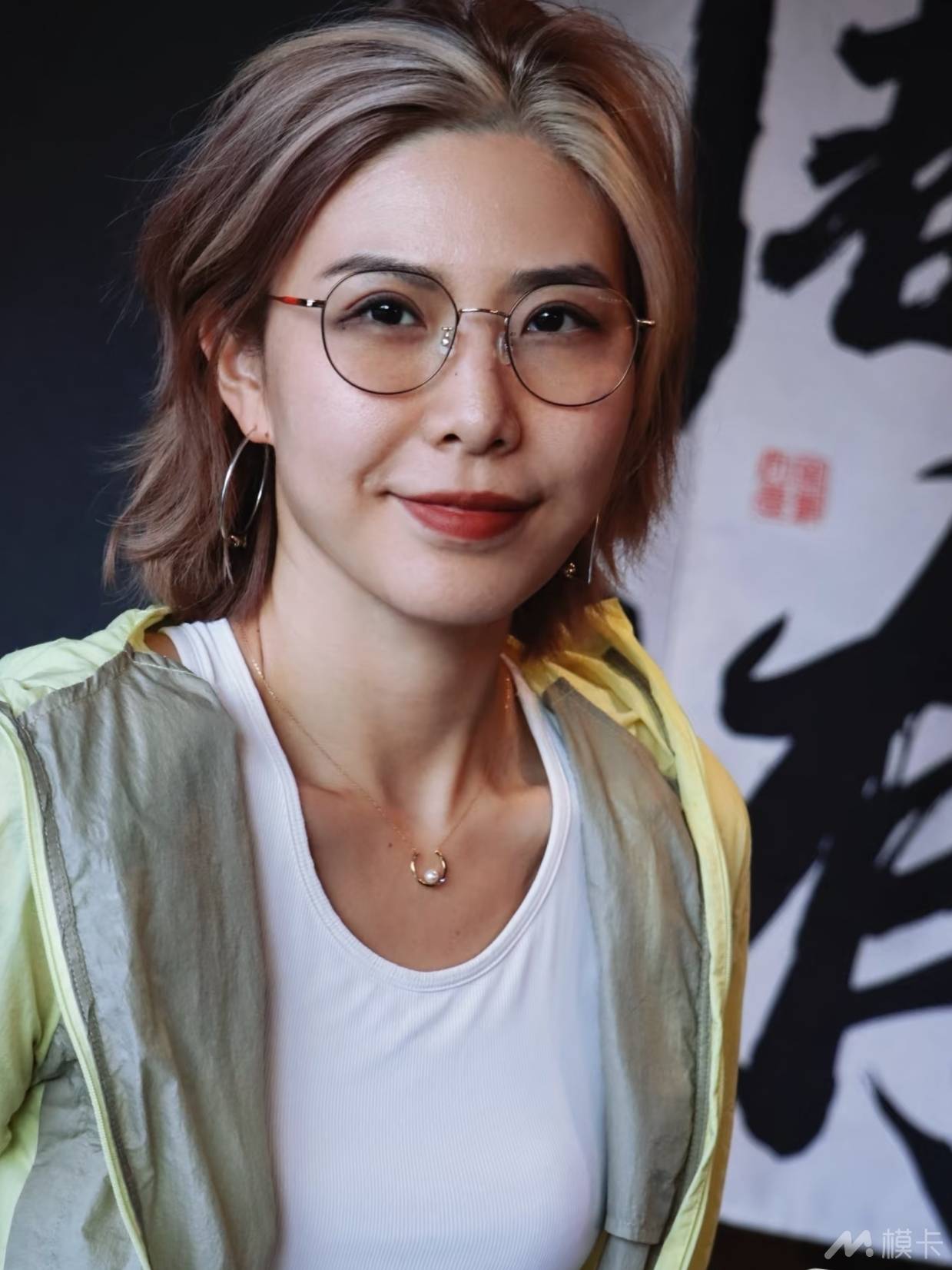 通告图片