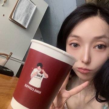 钱小咪🌸的微模卡作品