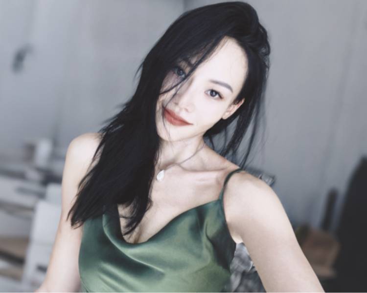 艺人背景图