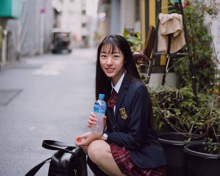 艺人背景图
