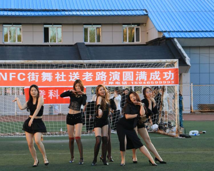 艺人背景图