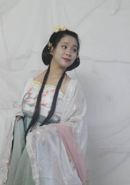 推荐艺人