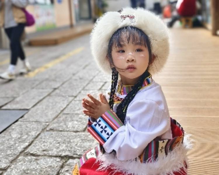 艺人背景图
