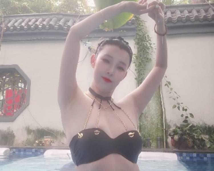 艺人背景图