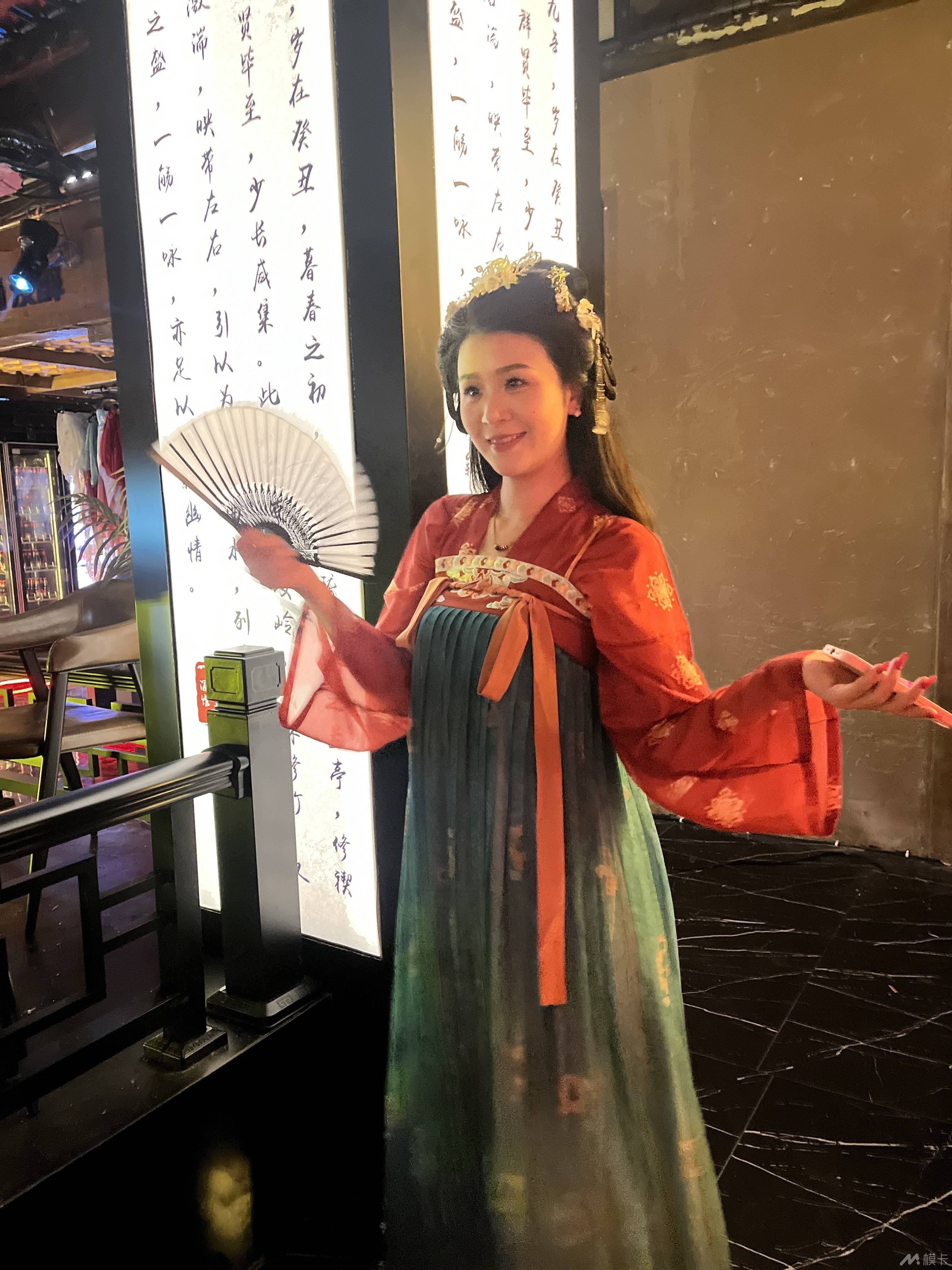 通告图片