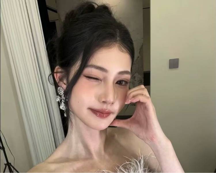 艺人背景图