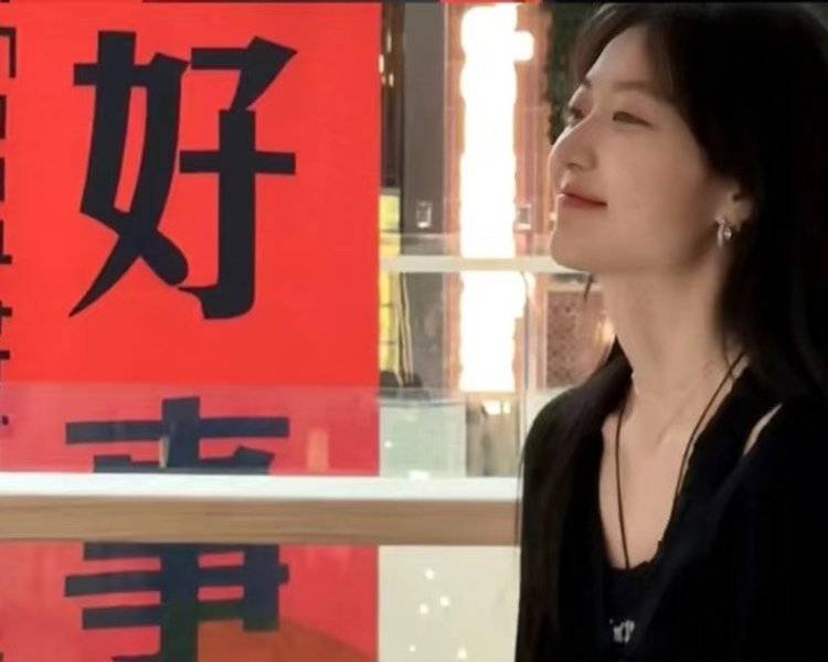 艺人背景图