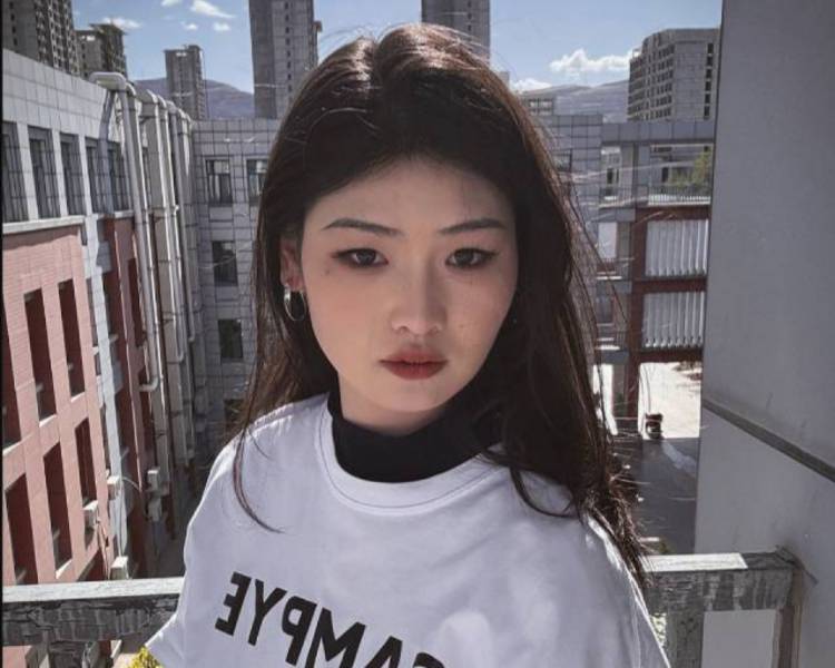 艺人背景图