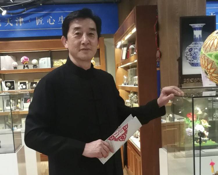 艺人背景图