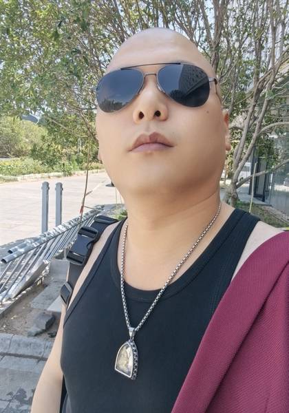 推荐艺人
