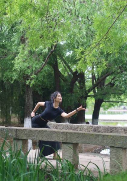 推荐艺人