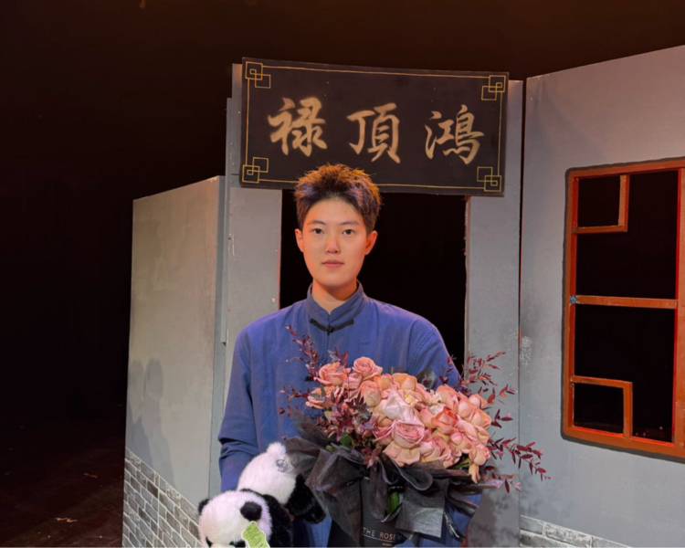 艺人背景图