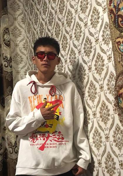 推荐艺人