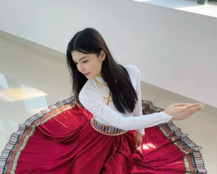 艺人背景图