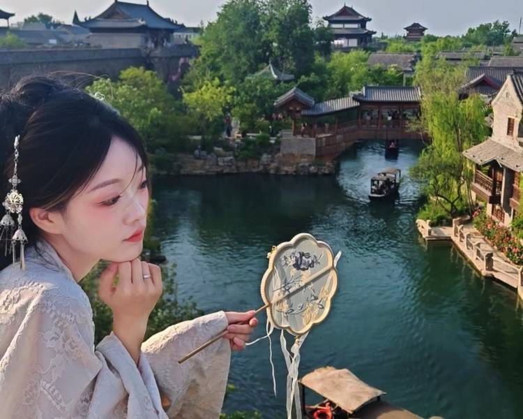 艺人背景图