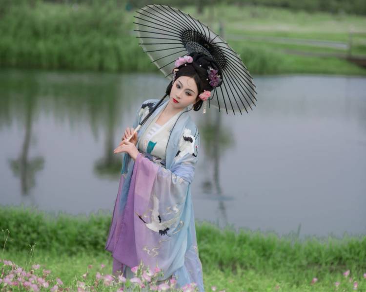 艺人背景图