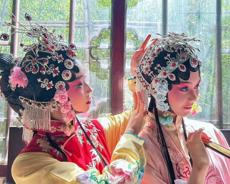 艺人背景图